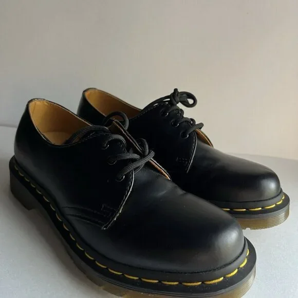 Dr. Martens Docs Womens Sz US 7 Black Smooth Leather Oxfords Shoes - Picture 5 of 16